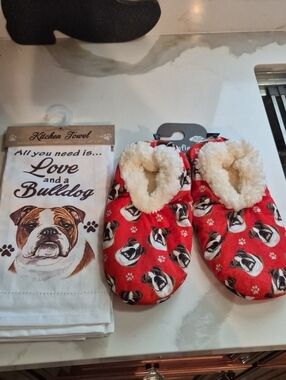 Bulldog  Slippers and Kitchen Towel Sey